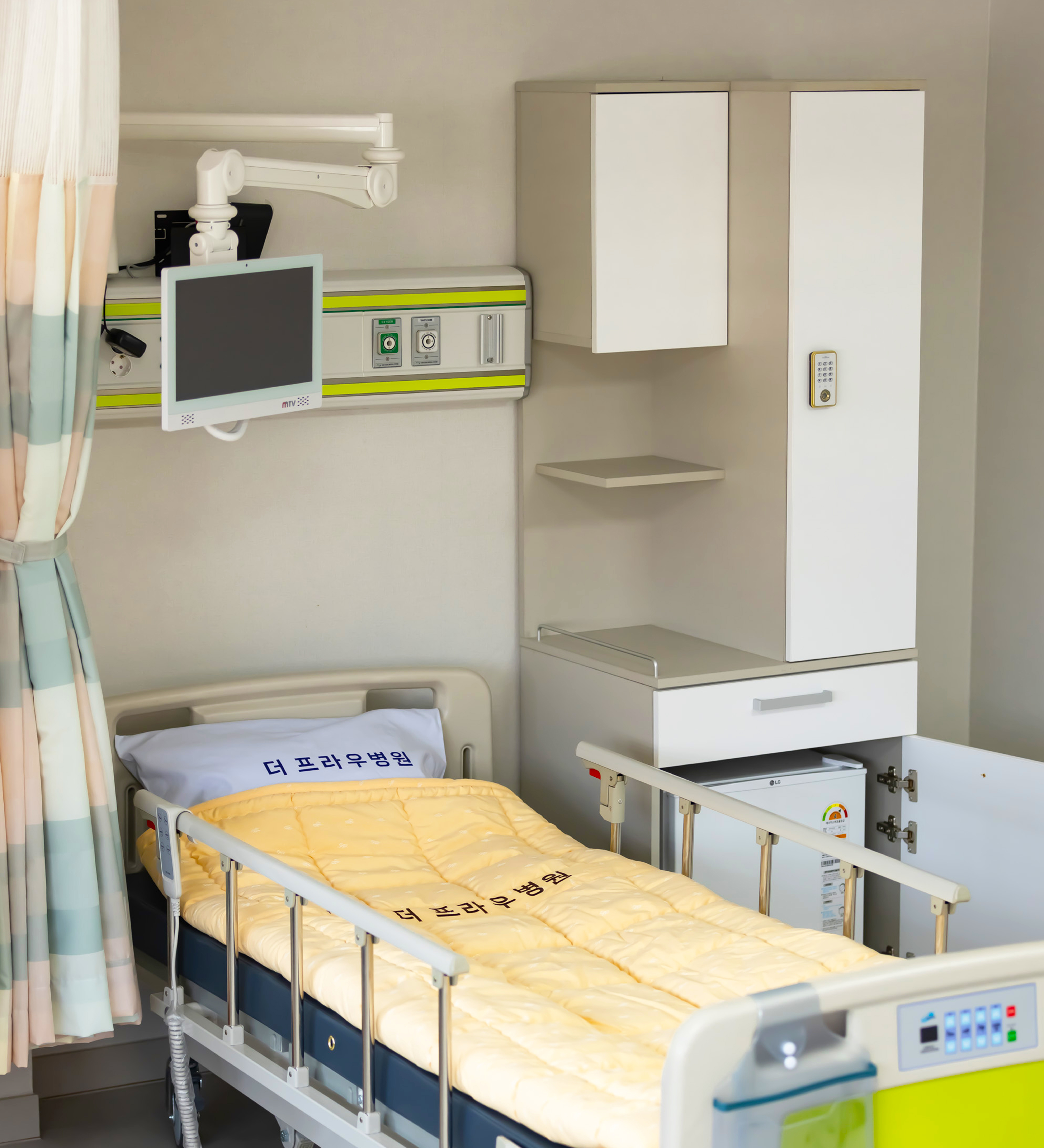 room_img